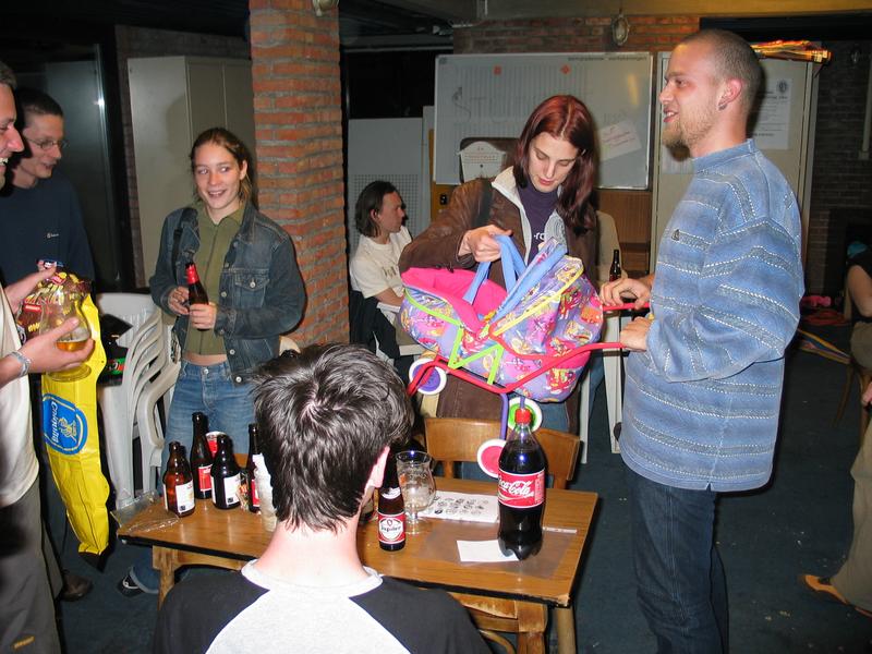 20040427 Kwis prijsuitreiking De winnaars 1
