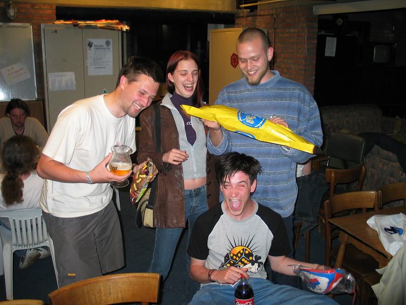 20040427 Kwis prijsuitreiking De winnaars 2