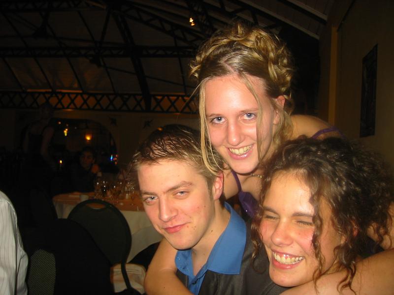 20041127 Gala edp Pieter Lieselot Charlotte