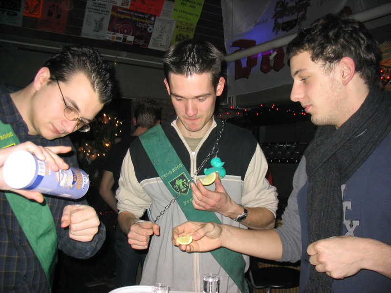 20041215 Lounge 105