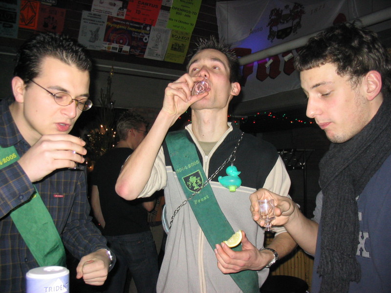 20041215 Lounge 106