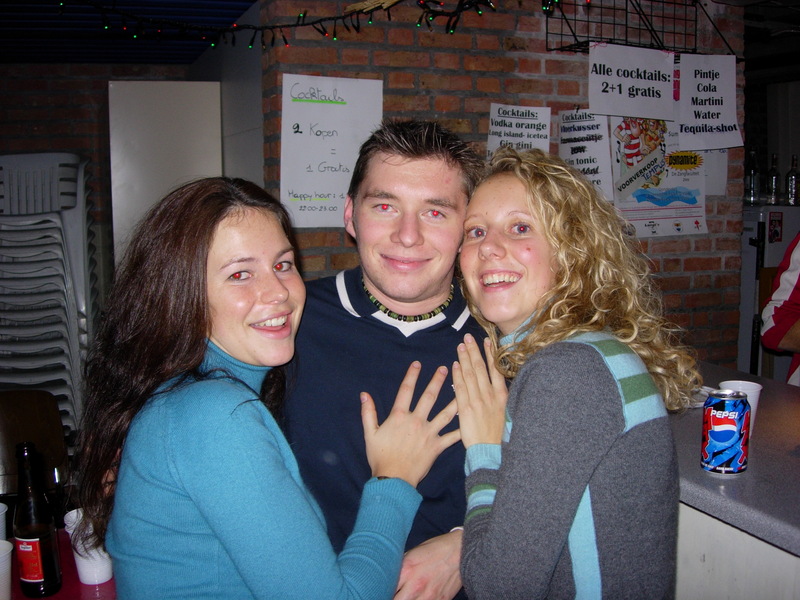 20041215 Lounge 250