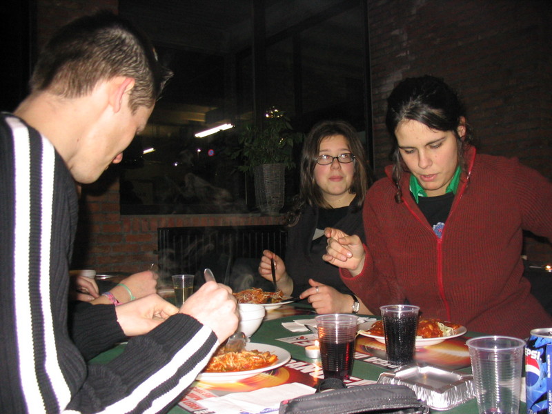 20050303 Spaghetti-avond 06