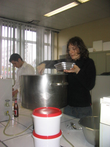 20060306 Vin Chaud Microbio 008
