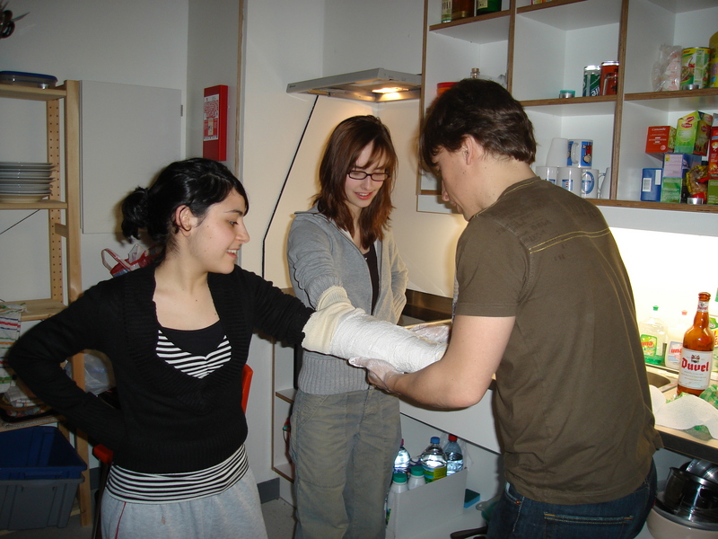 200703 Ontgroening Gamze en Tanya 260